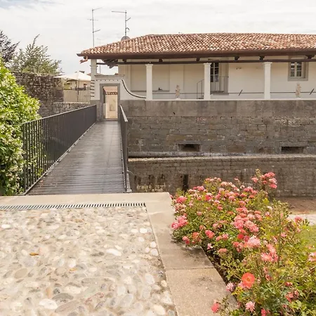 Πανσιόν Alle Mura 4*